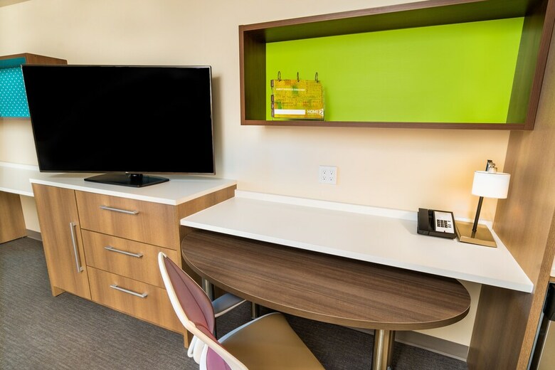 Hotel Home2 Suites By Hilton Bakersfield
