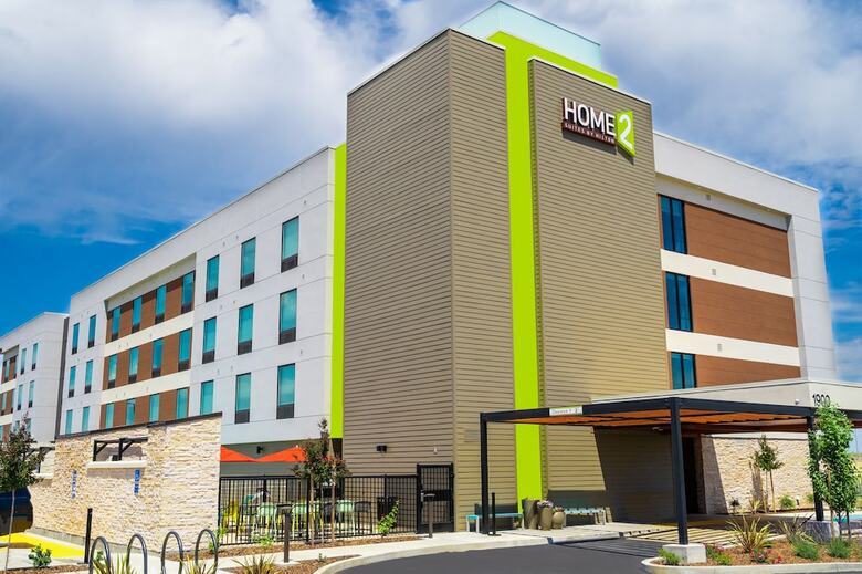 Hotel Home2 Suites By Hilton Bakersfield