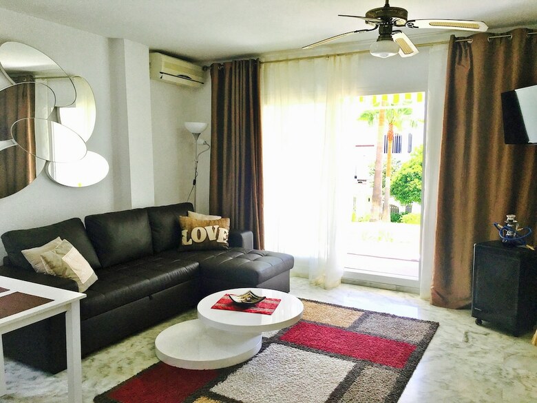Apartamentos Riviera Paridise