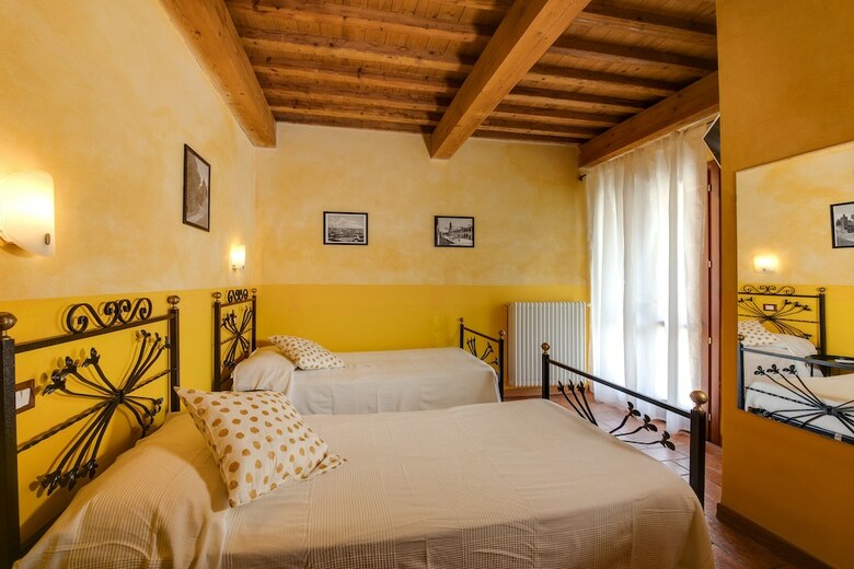 Bed & Breakfast La Vecchia Stazione Ghibullo