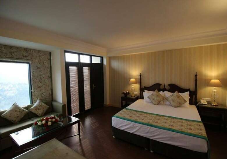 Hotel Adb Rooms The Oak Tree House