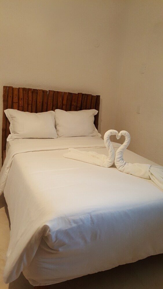 Jungle House Tulum Hotel & Hostal
