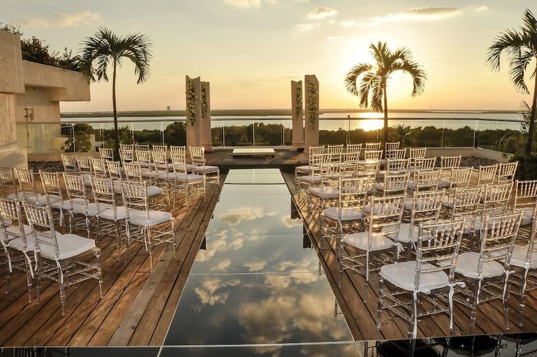 Hotel Now Emerald Cancun - All Inclusive
