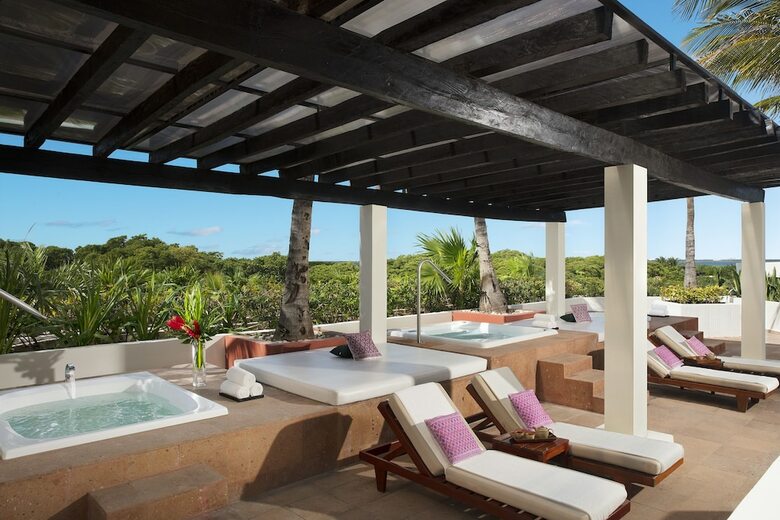 Hotel Now Emerald Cancun - All Inclusive