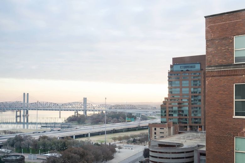 Hotel Moxy Louisville Downtown