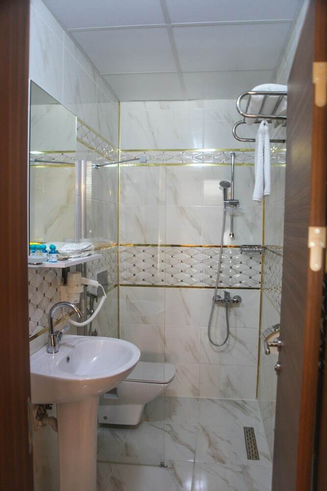 Ravza Otel Uzungol