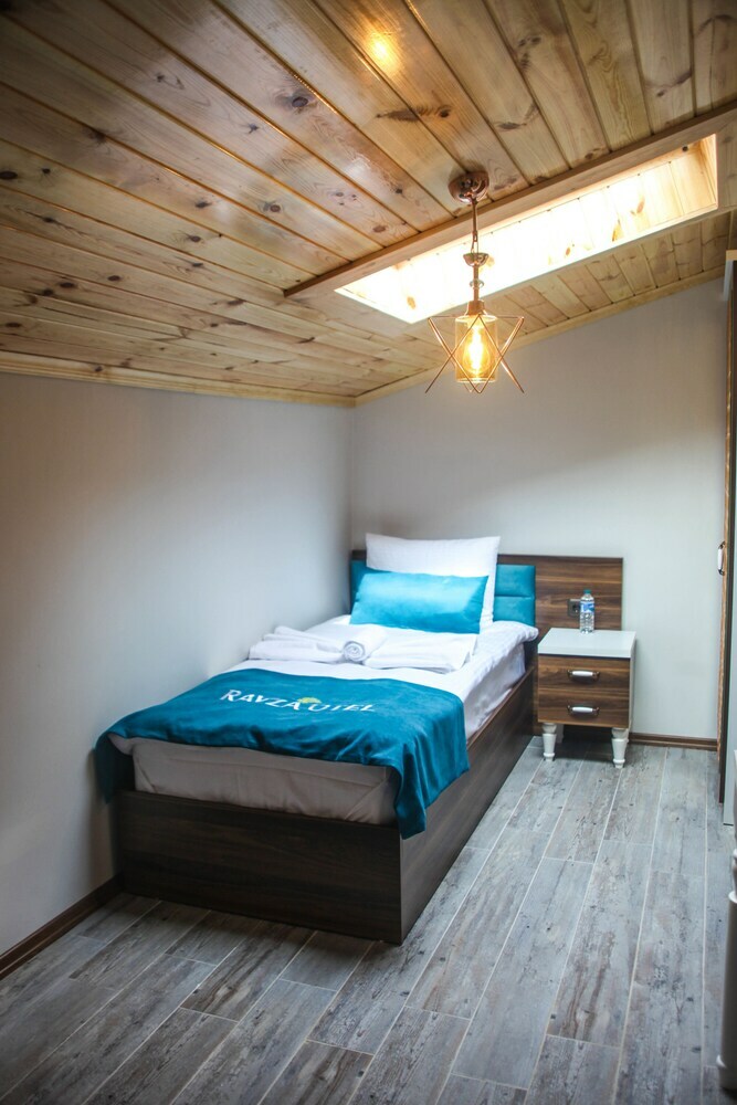 Ravza Otel Uzungol
