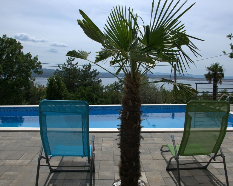 Apartments Lounger Frkovic