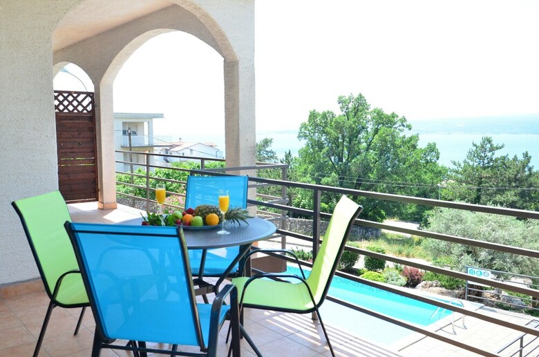 Apartments Lounger Frkovic