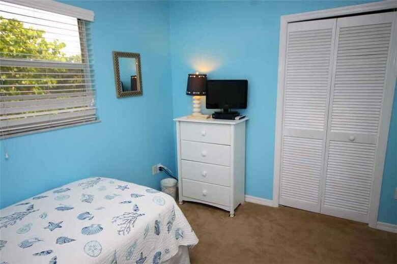 106-longboat Pearl