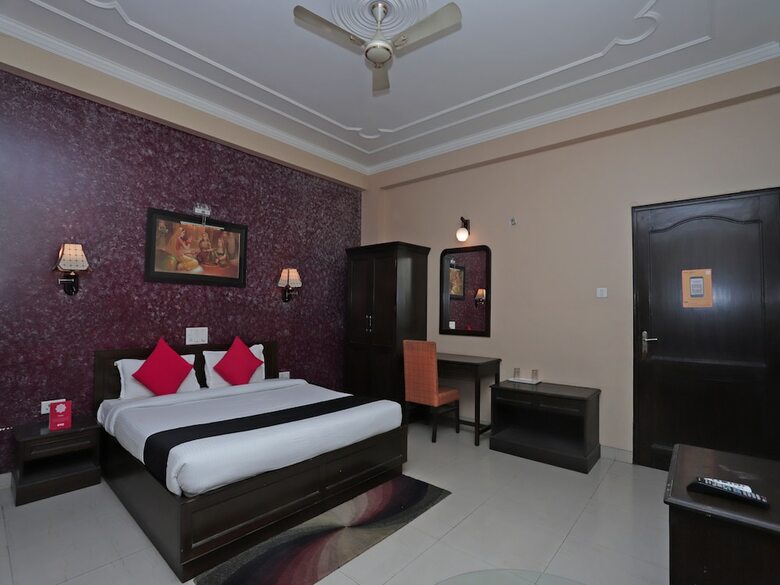 Hotel Rudraksh Plaza