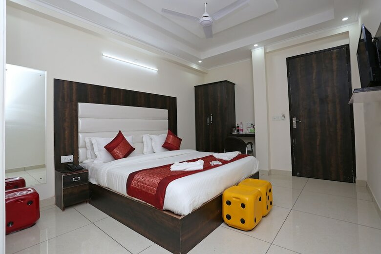 Hotel Rudraksh Plaza
