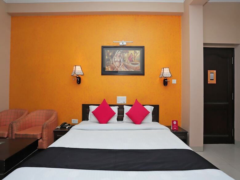 Hotel Rudraksh Plaza