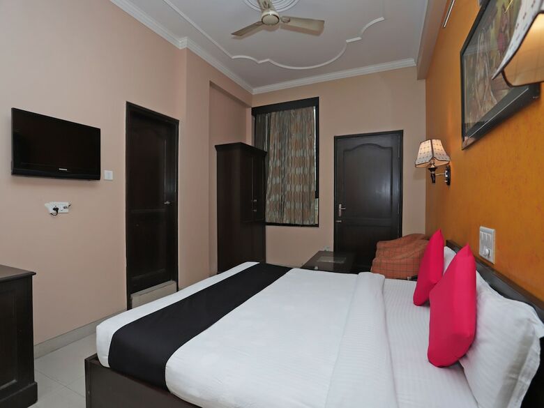 Hotel Rudraksh Plaza