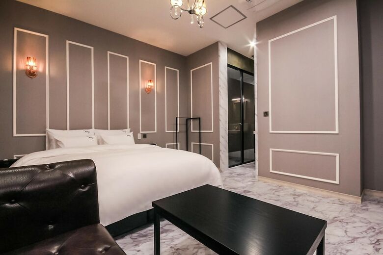 Seowa Hotel