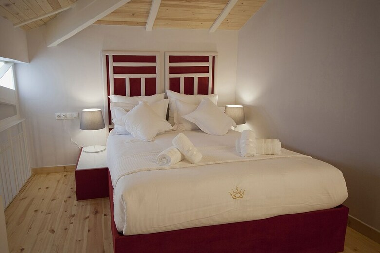 Aparthotel Dimi Luxurious Suites