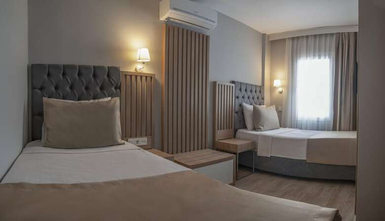 Sky Star Hotel - Bed & Breakfast