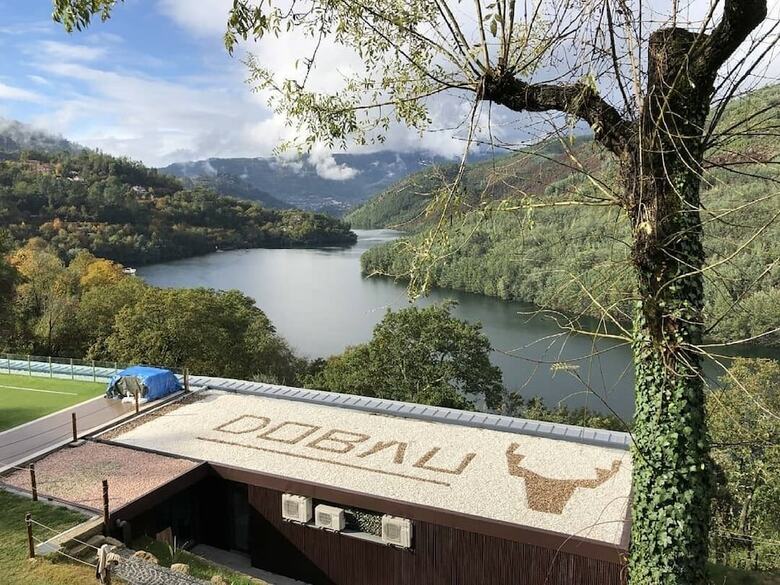 Hotel Dobau Village