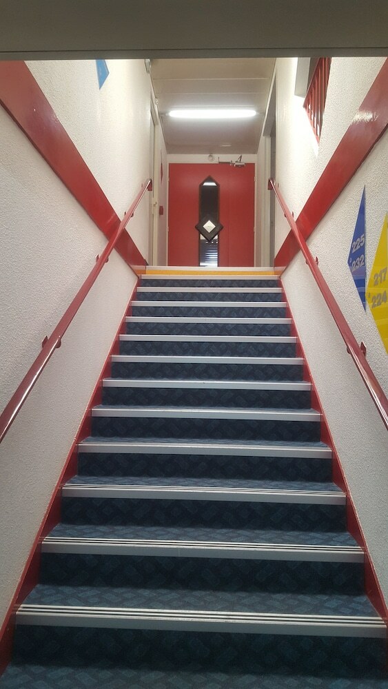 Hotel Thania