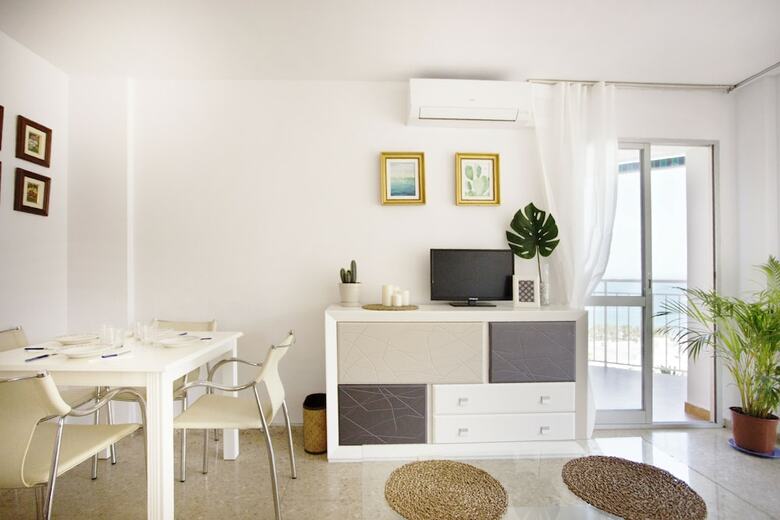 Apartamentos Center Incredible Views & Relax