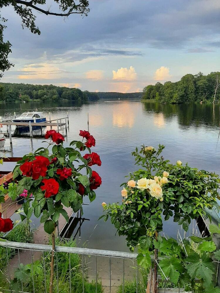 Hotel Pension Am Lehnitzsee