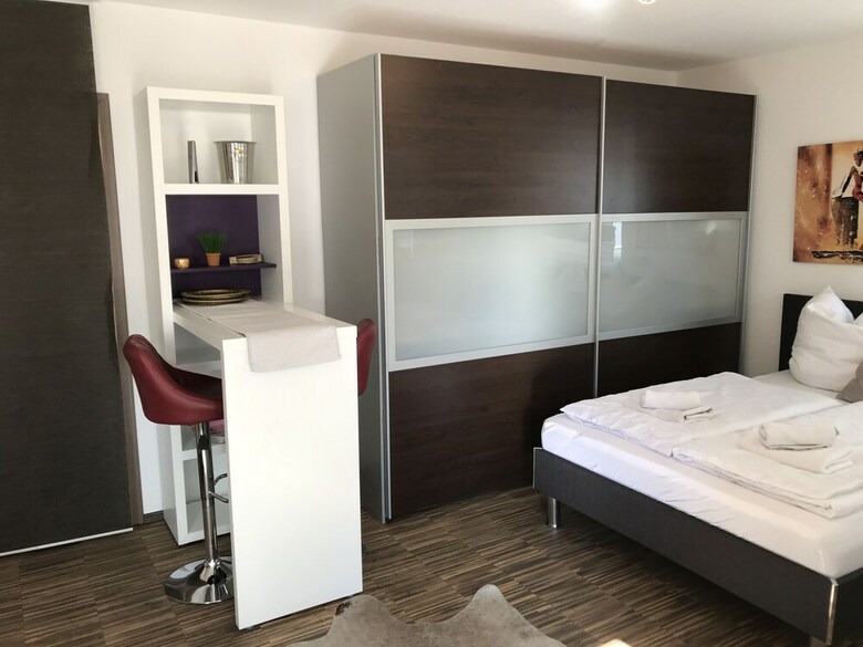 Sch�n Apartments