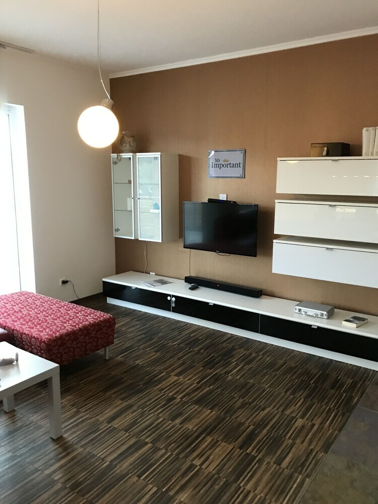 Sch�n Apartments