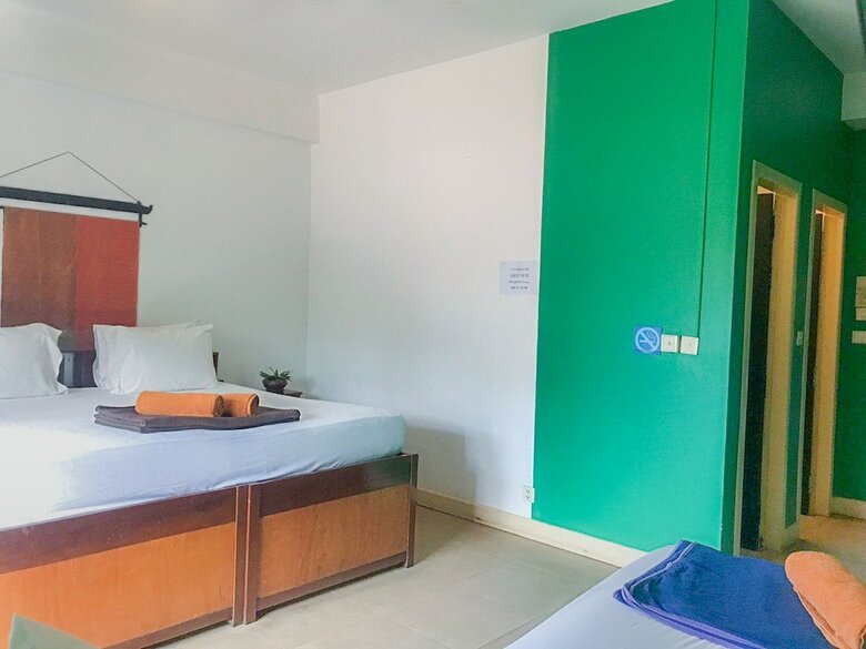 Hostal G&z Plan B Hostel