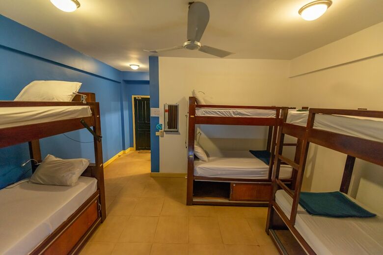 Hostal G&z Plan B Hostel