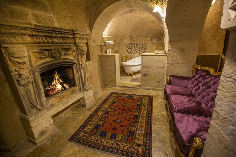 Royal Cave Hotel