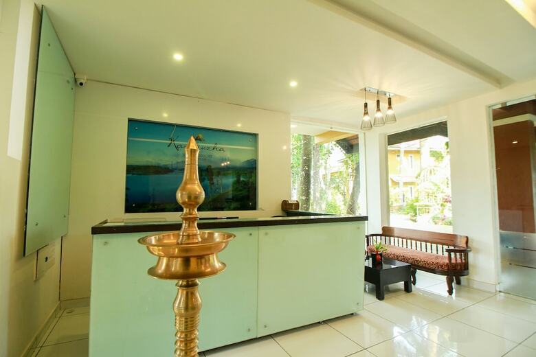Hotel Palette -karapuzha Village