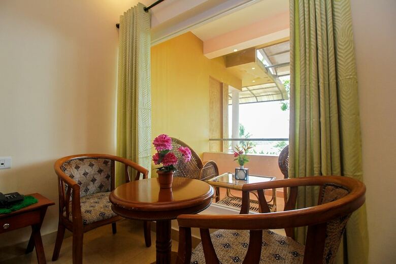 Hotel Palette -karapuzha Village