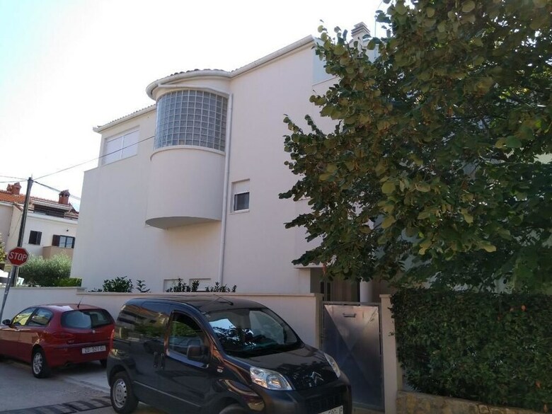 Apartamentos Spacious Chic Residence