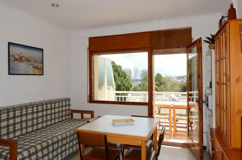 Apartamentos  Riells De Mar