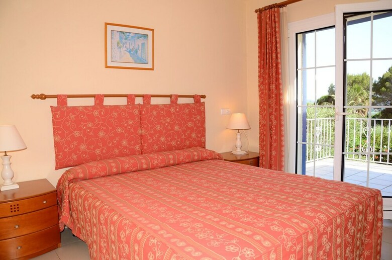 Villa  Villa Montgri