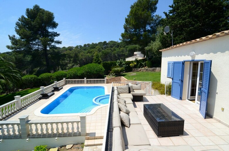 Villa  Villa Montgri