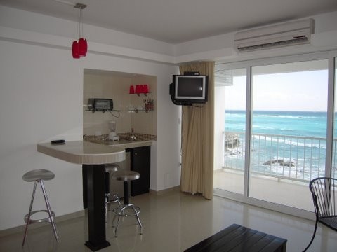 Apartamentos Girasol