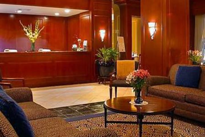 Hotel Lawrence Downtown Dallas