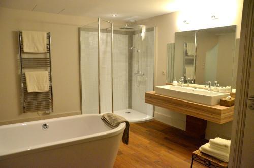 Hostal Domaine Des Grands C�dres - Maison D'h�tes