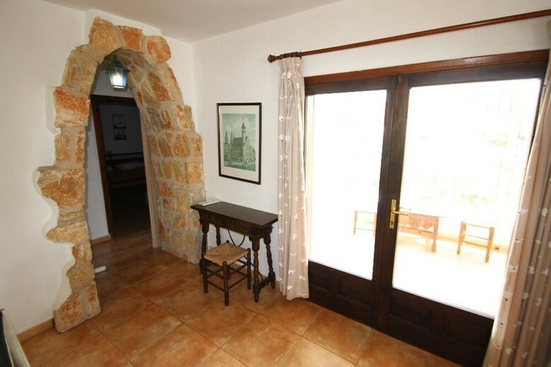 Flandes - Traditionally Furnished  Villa In Benissa