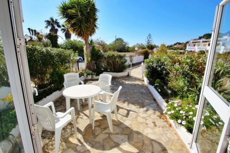 Villa Jane - Holiday Home With Swimming Pool In Teulada