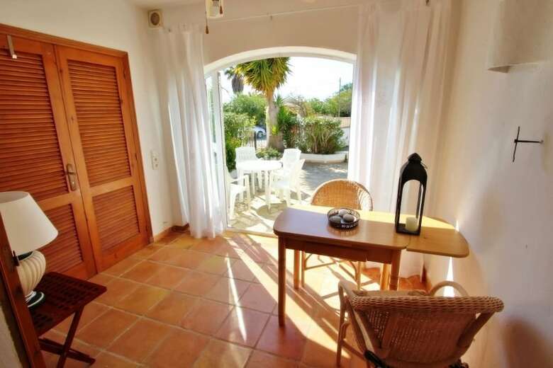 Villa Jane - Holiday Home With Swimming Pool In Teulada