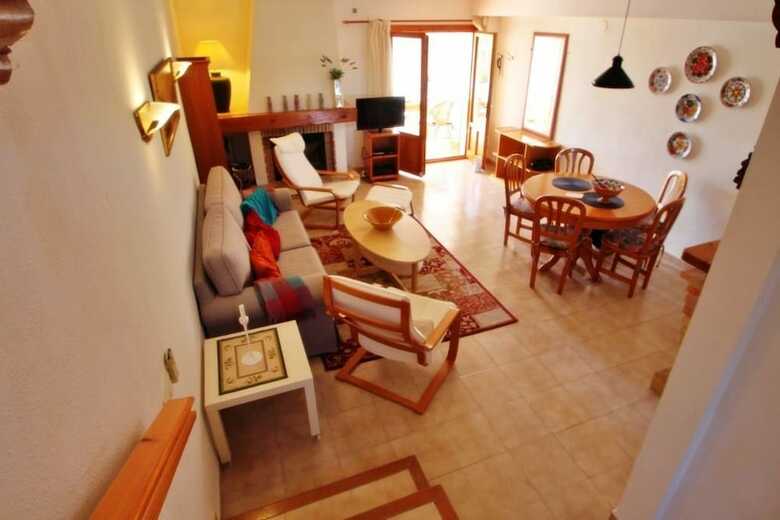 Villa Jane - Holiday Home With Swimming Pool In Teulada