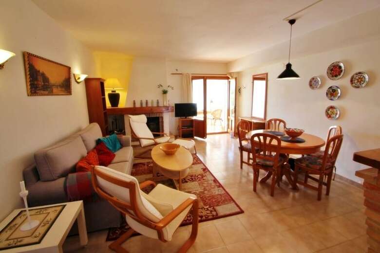 Villa Jane - Holiday Home With Swimming Pool In Teulada