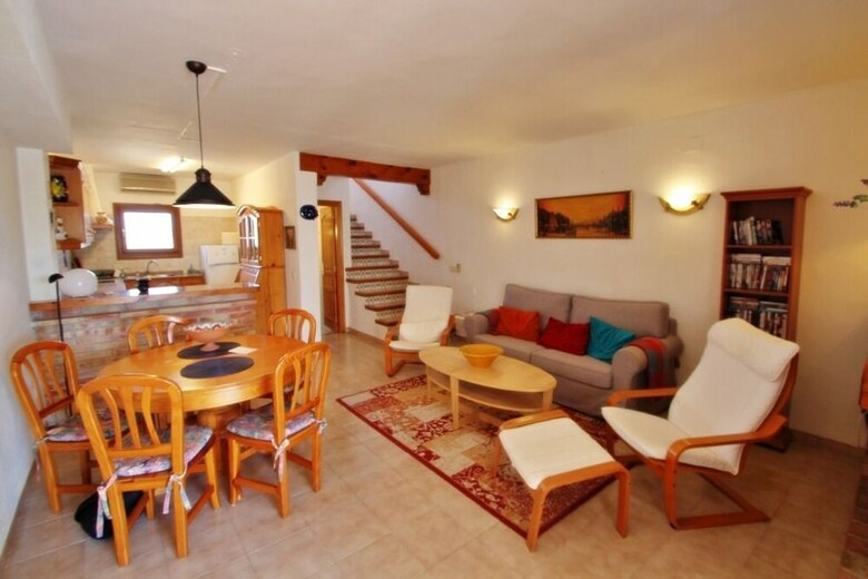Villa Jane - Holiday Home With Swimming Pool In Teulada