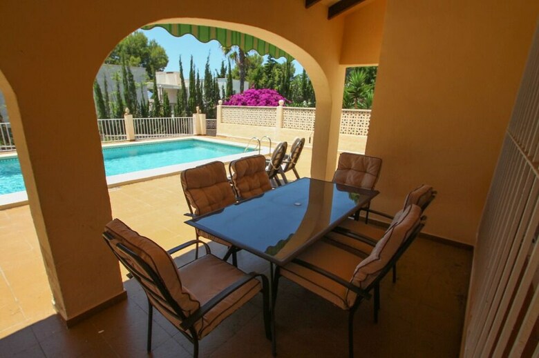 Linea - Sea View Villa With Private Pool In Teulada