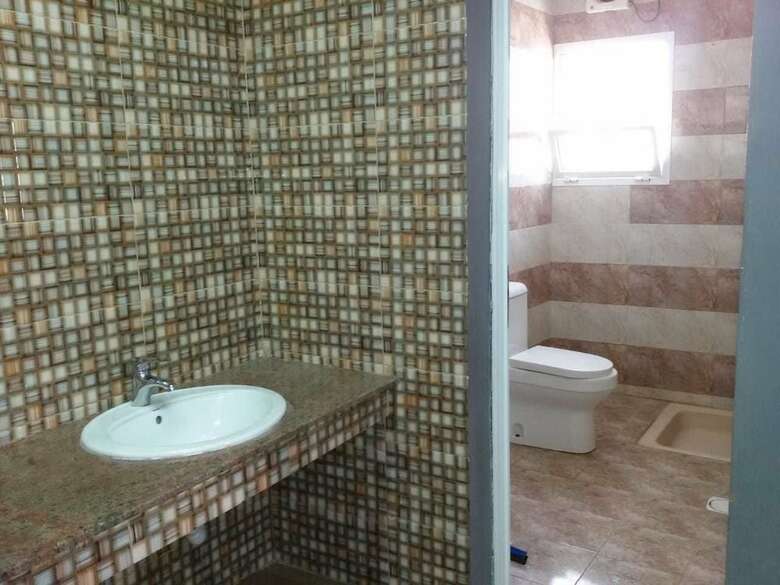 Hotel Alborz