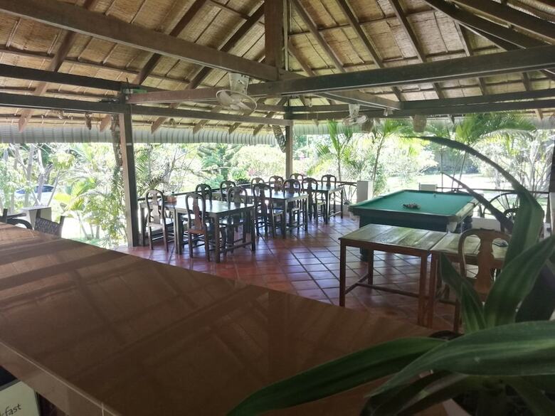 Hotel Q Bungalows