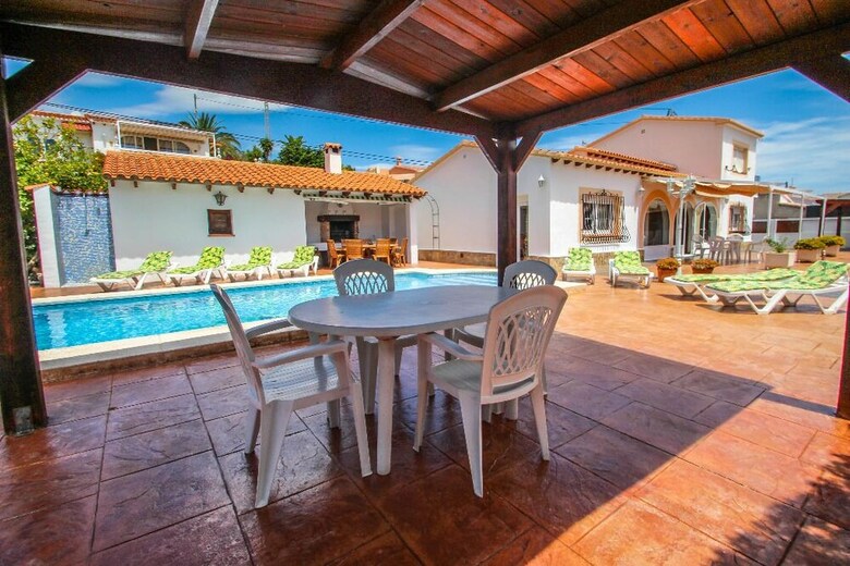 Villa Mercedes - Comfortable Holiday Accommodation In Calpe
