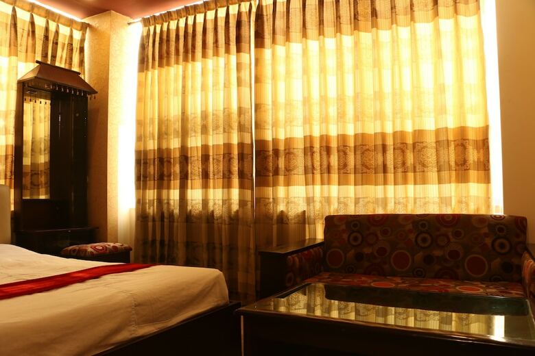 Hotel 78 Firoza Inn